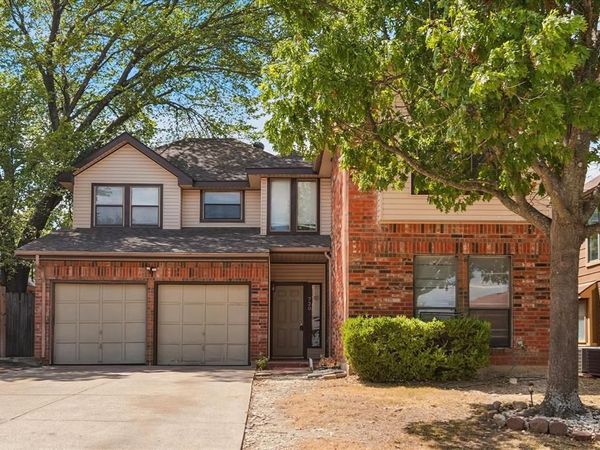 720 Ford Drive , Cedar Hill, TX 75104