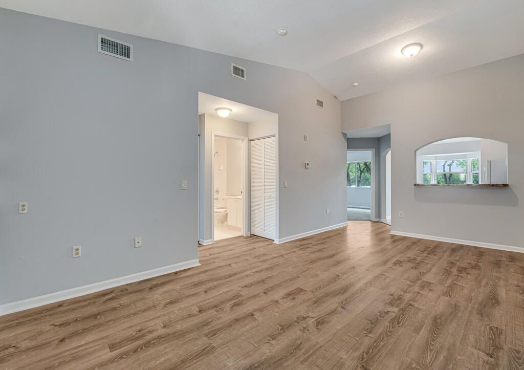 3810 N Jog Road, Unit 204, West Palm Beach, FL 33411 Photo