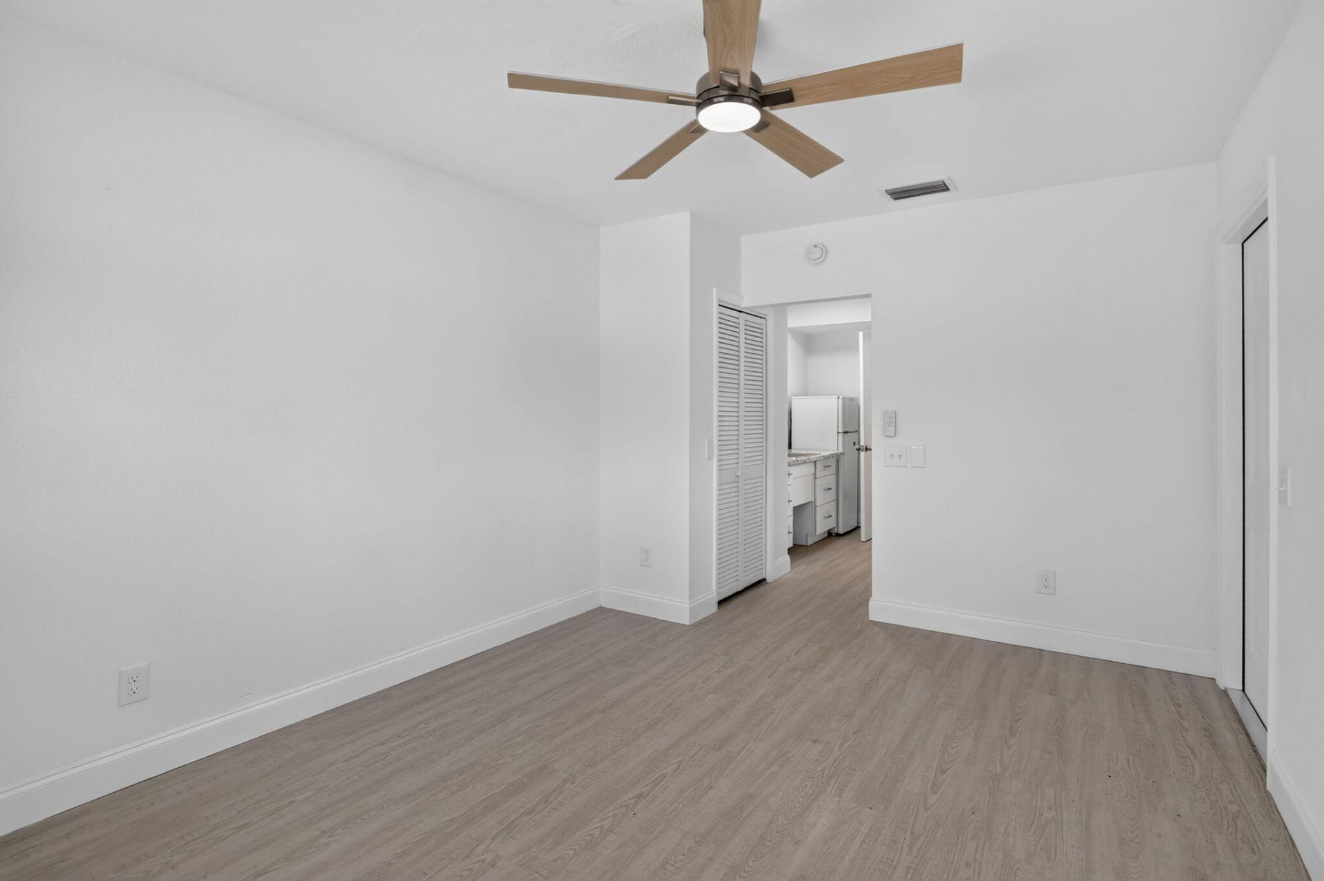 3390 NW 42nd Street, Lauderdale Lakes, FL 33309 Photo