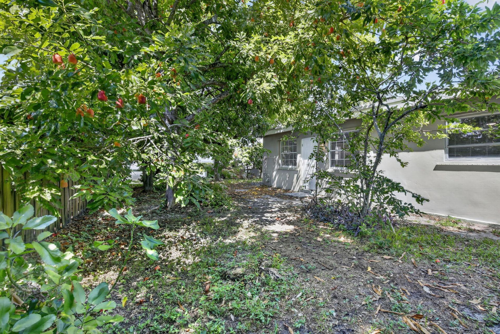 3390 NW 42nd Street, Lauderdale Lakes, FL 33309 Photo