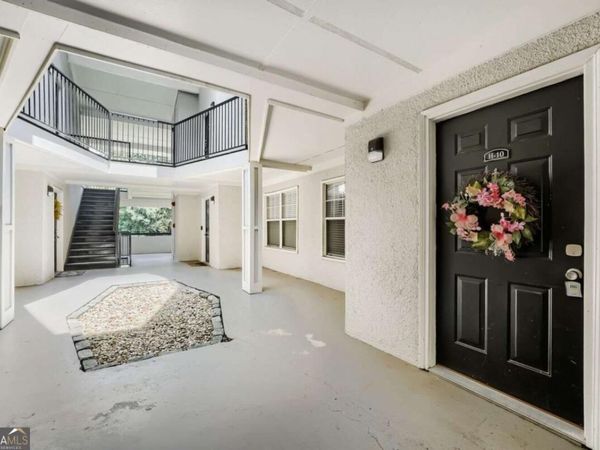 1150 Collier Road NW, Unit H10, Atlanta, GA 30318