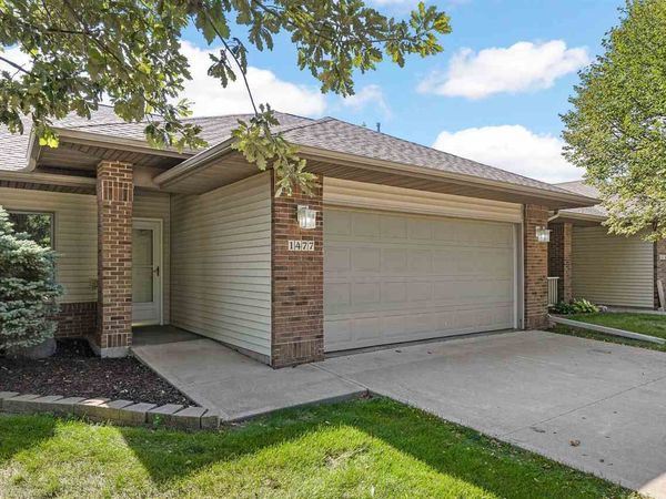 1477 Buckingham Pl, Iowa City, IA 52240