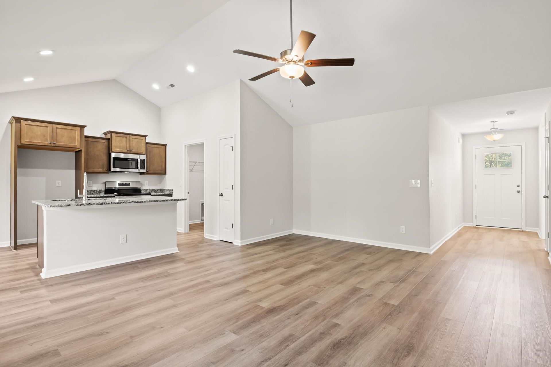169 Gray Owl Dr. Photo 4
