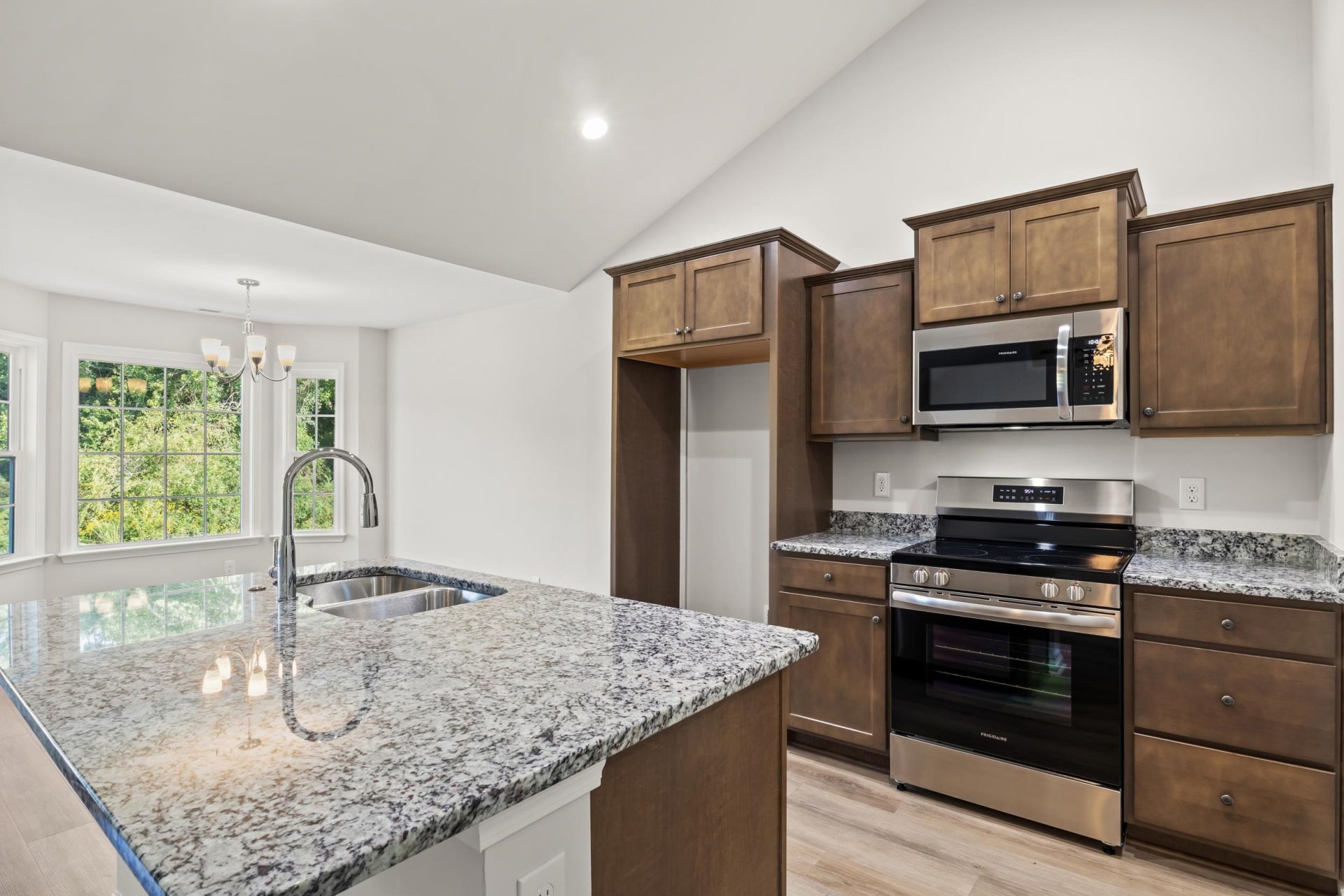 169 Gray Owl Dr. Photo 5