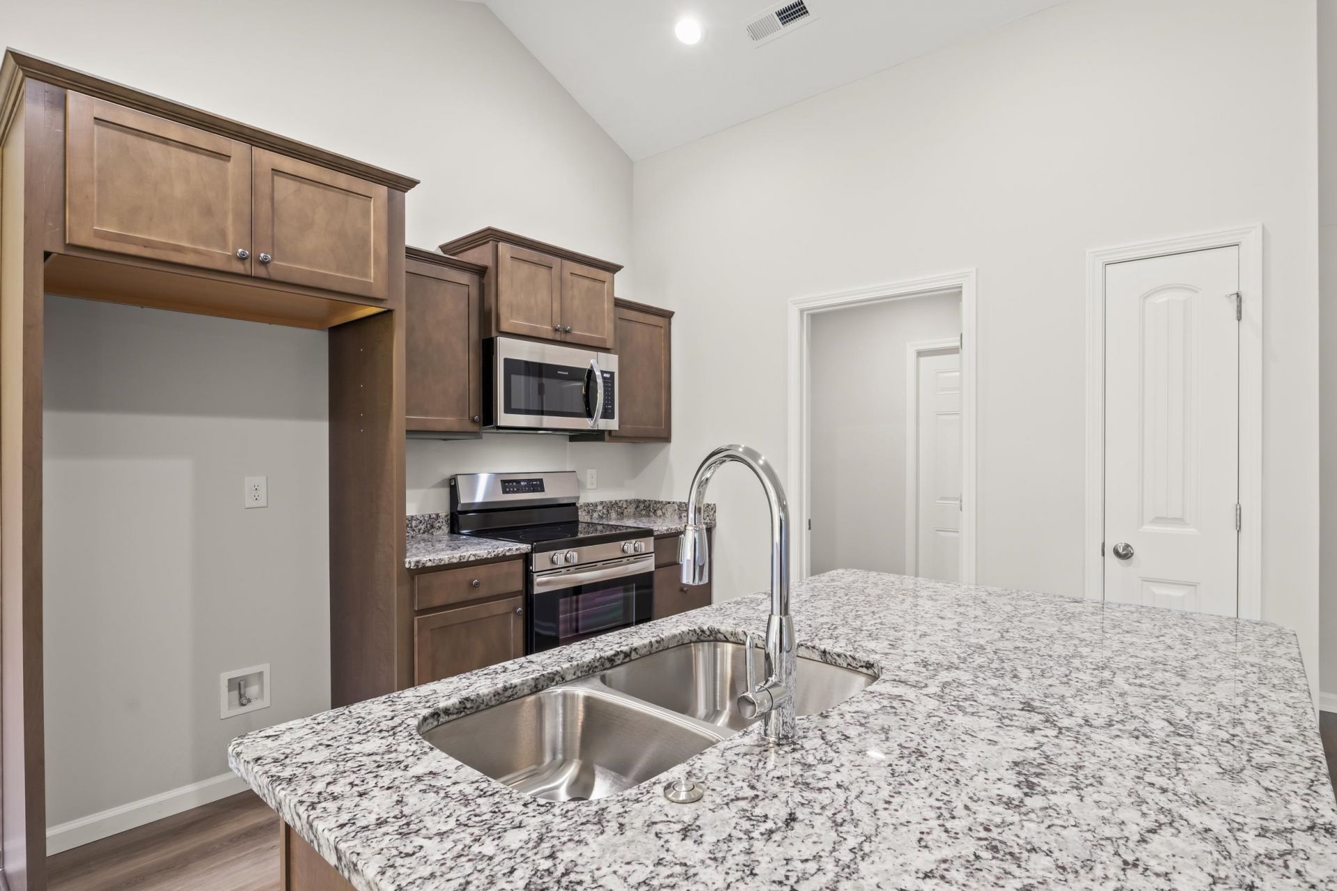 169 Gray Owl Dr. Photo 6