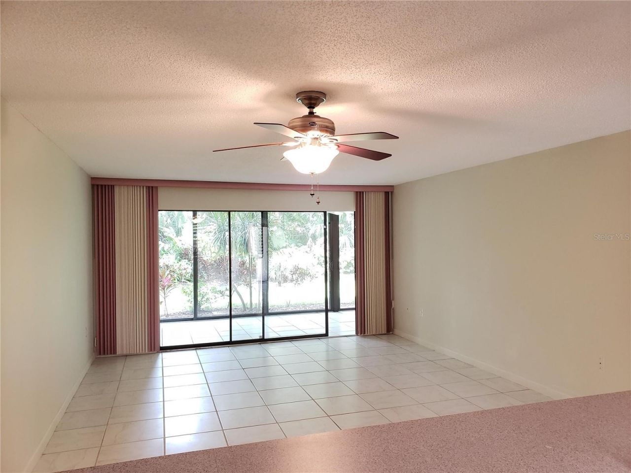 138 Pineneedle Drive , Bradenton, FL 34210 Photo