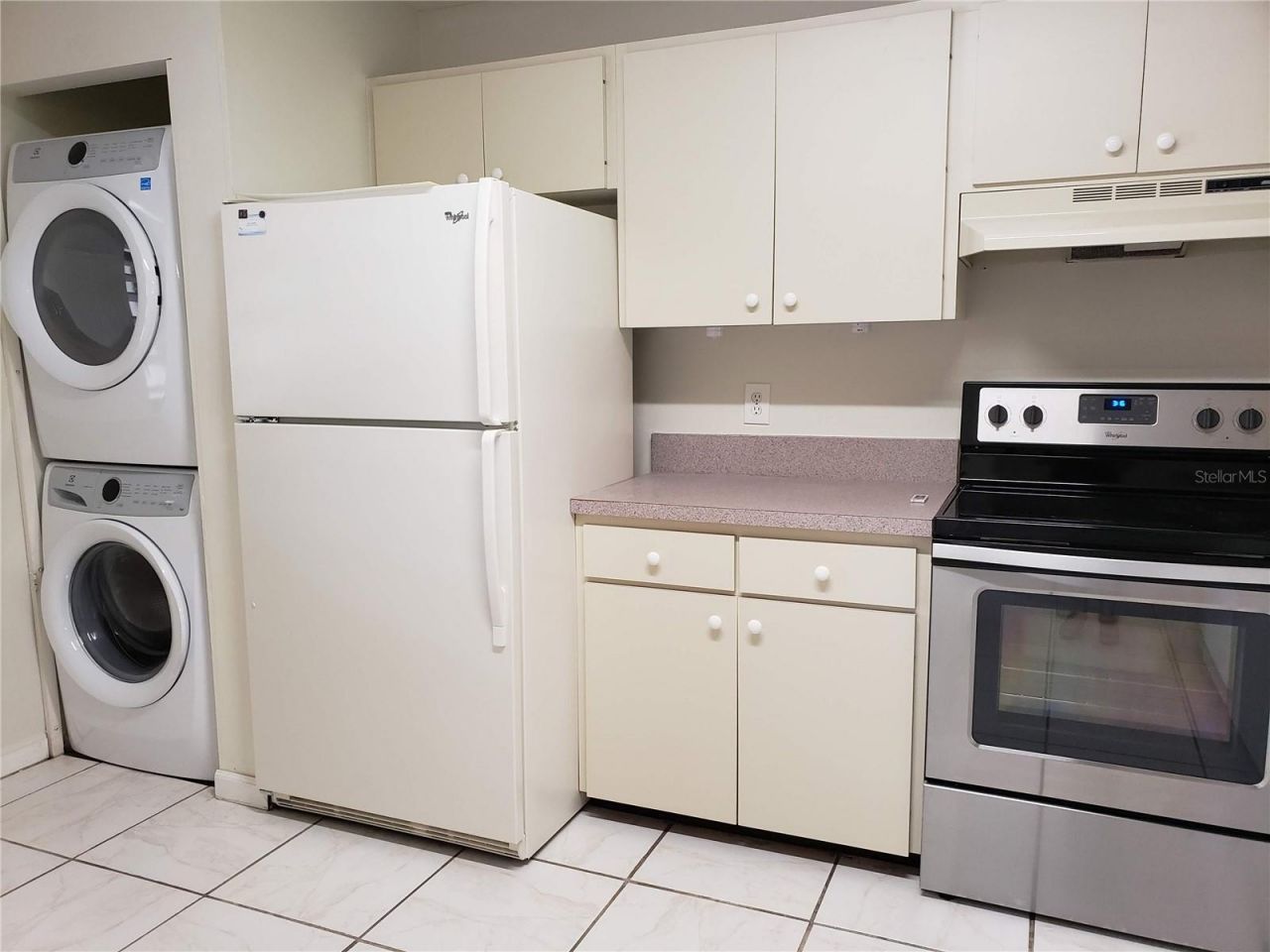 138 Pineneedle Drive , Bradenton, FL 34210 Photo