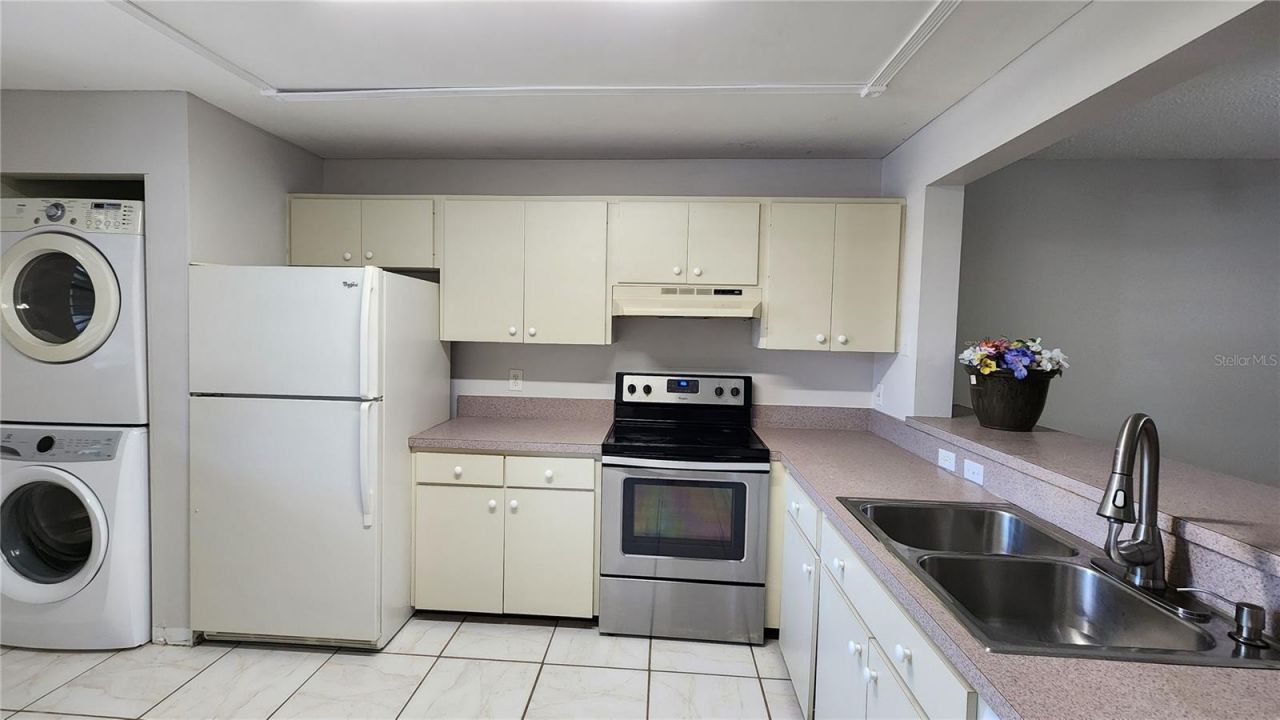 138 Pineneedle Drive , Bradenton, FL 34210 Photo