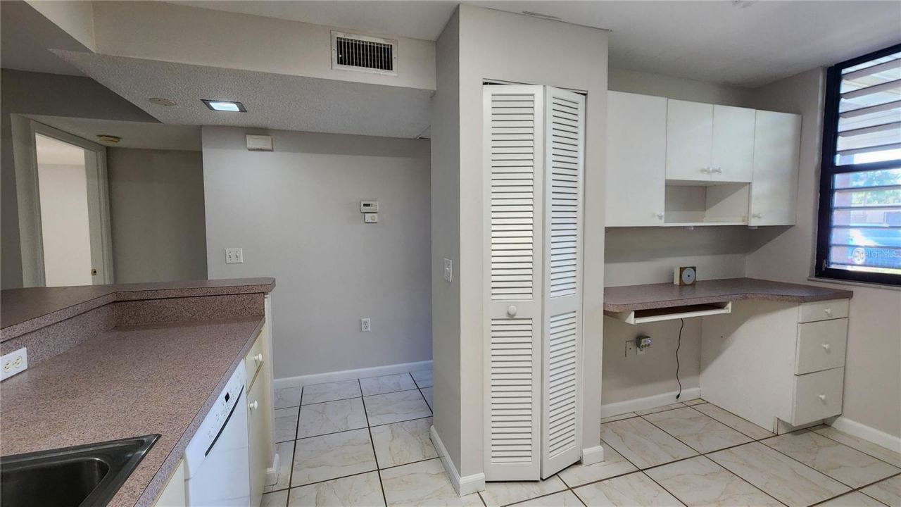138 Pineneedle Drive , Bradenton, FL 34210 Photo