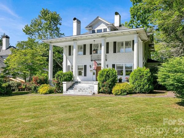 208 Probart Street , Brevard, NC 28712