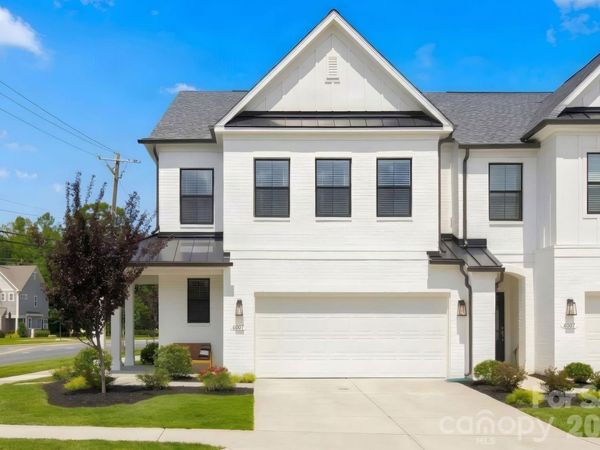 6007 Mariemont Circle, Charlotte, NC 28226