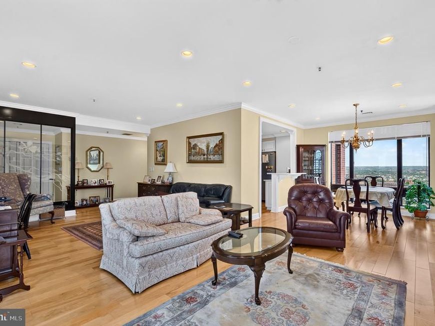 10 E Lee Street, Unit 1709, Baltimore, MD 21202 Main Photo