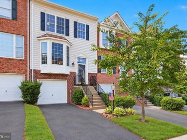 9818 CHESHIRE RIDGE CIRCLE, MANASSAS, VA 20110