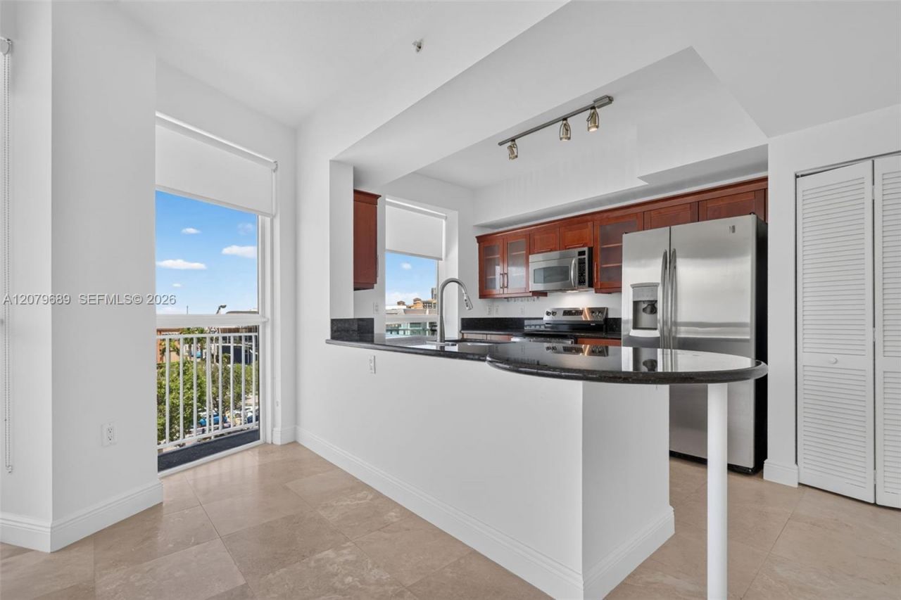 7270 SW 88th St, Unit B403, Miami, FL 33156 Photo