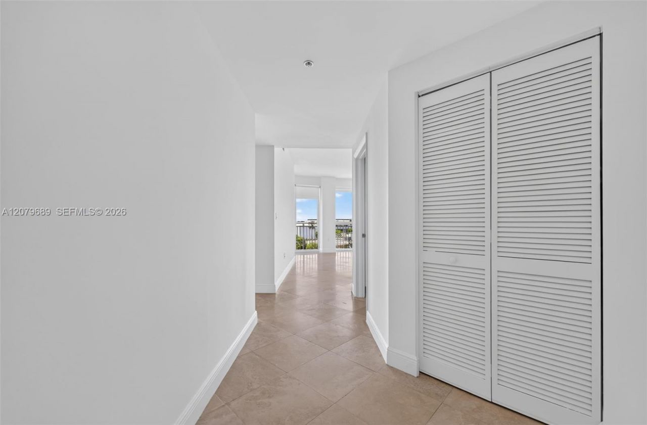 7270 SW 88th St, Unit B403, Miami, FL 33156 Photo