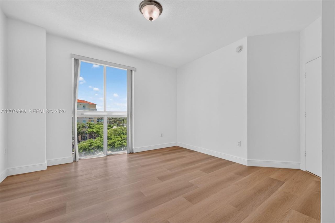 7270 SW 88th St, Unit B403, Miami, FL 33156 Photo