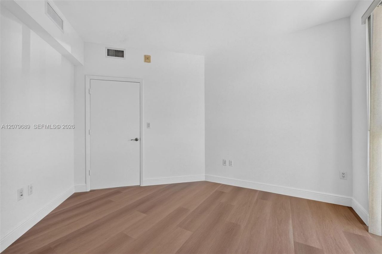 7270 SW 88th St, Unit B403, Miami, FL 33156 Photo