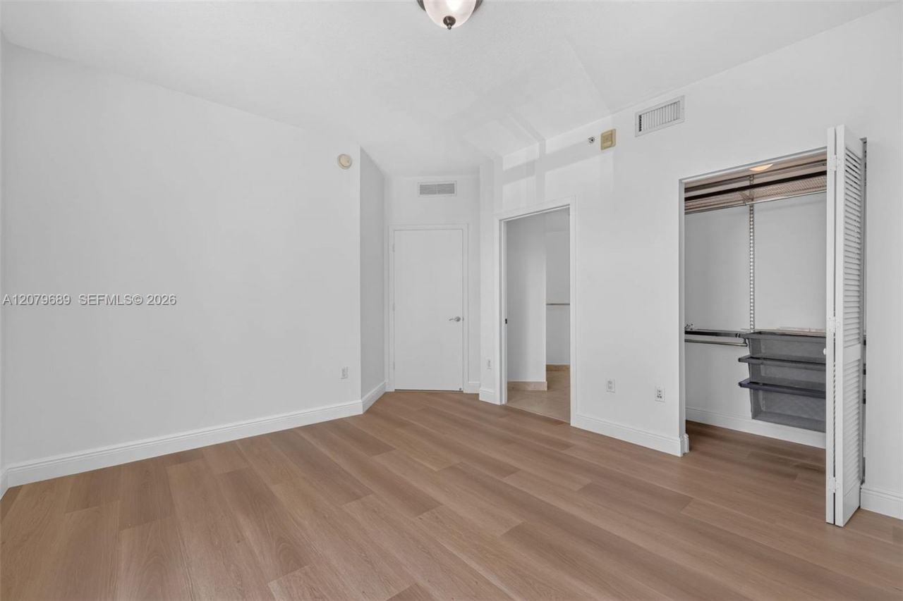 7270 SW 88th St, Unit B403, Miami, FL 33156 Photo