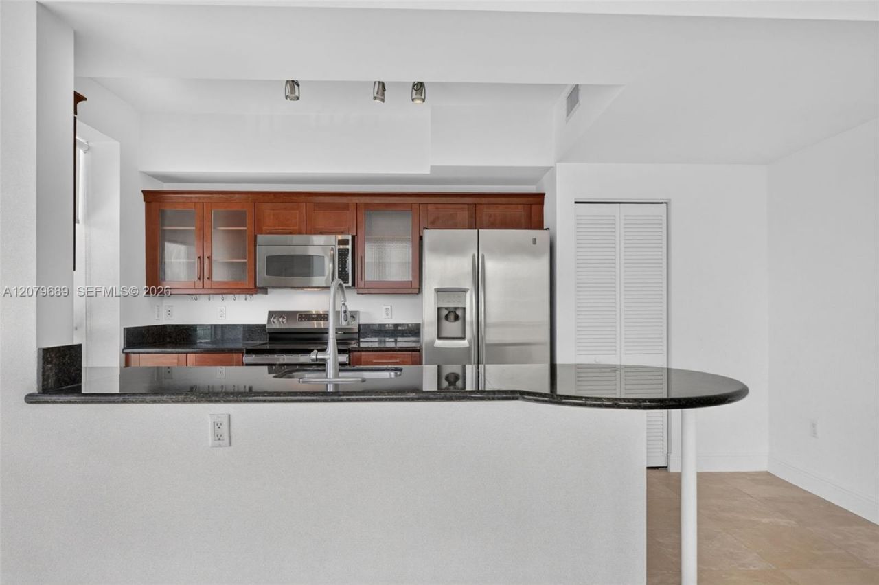 7270 SW 88th St, Unit B403, Miami, FL 33156 Photo