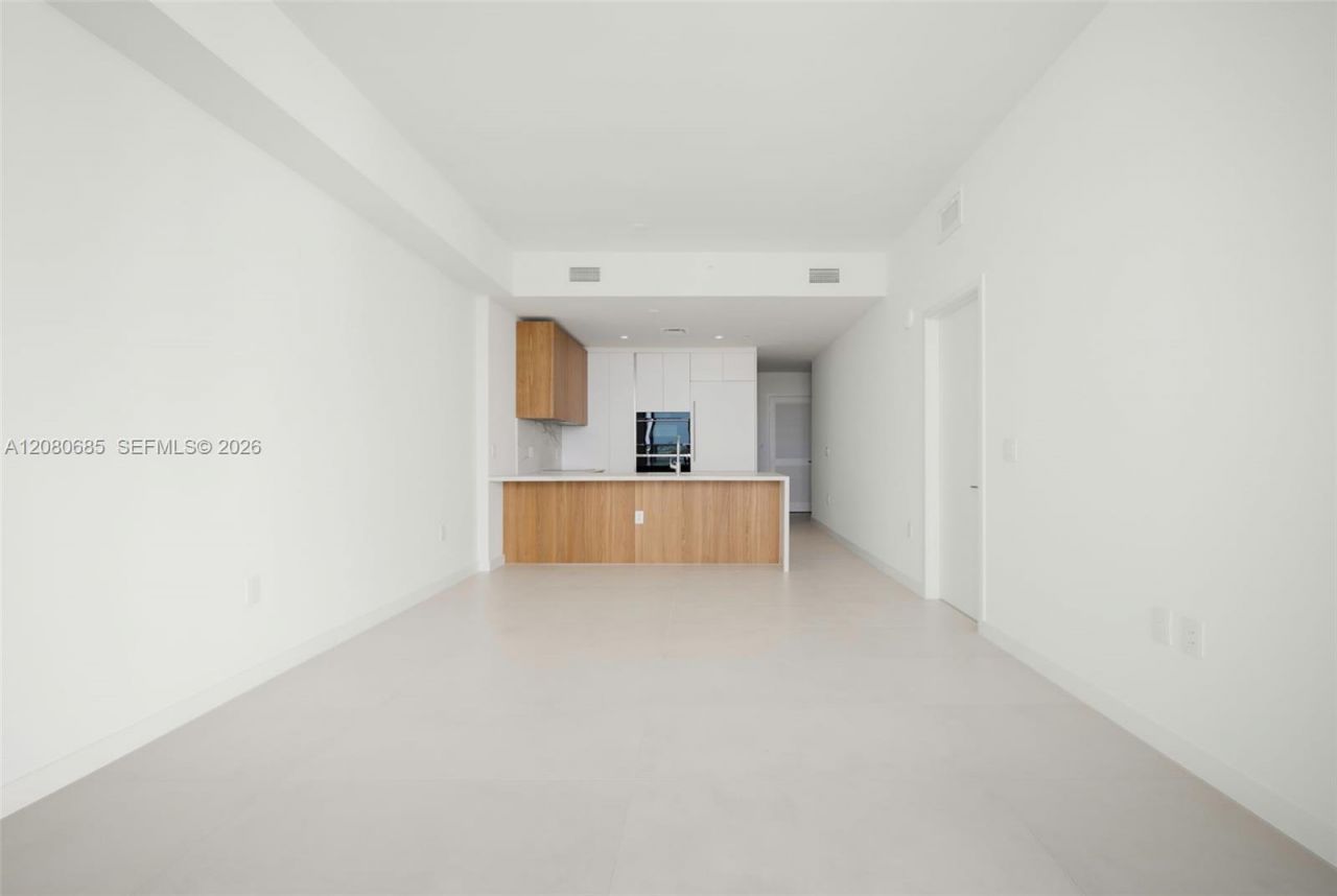 1400 Biscayne Blvd , Unit 2304, Miami, FL 33132 Photo