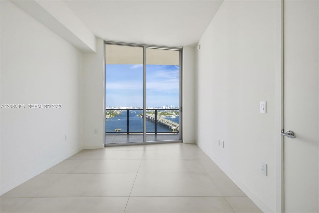 1400 Biscayne Blvd , Unit 2304, Miami, FL 33132 Photo