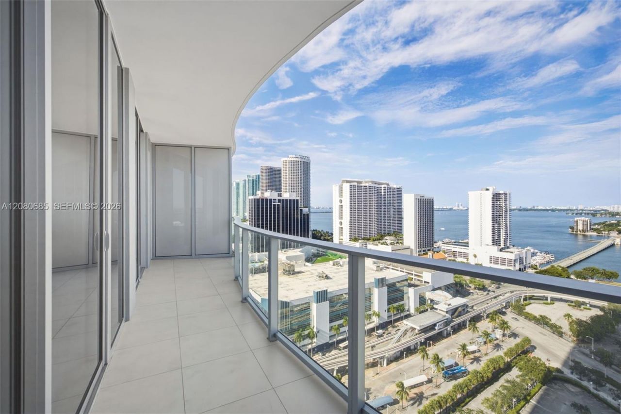 1400 Biscayne Blvd , Unit 2304, Miami, FL 33132 Photo