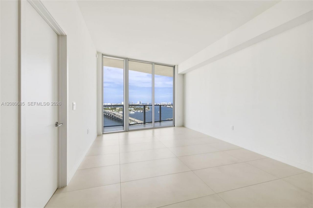 1400 Biscayne Blvd , Unit 2304, Miami, FL 33132 Photo