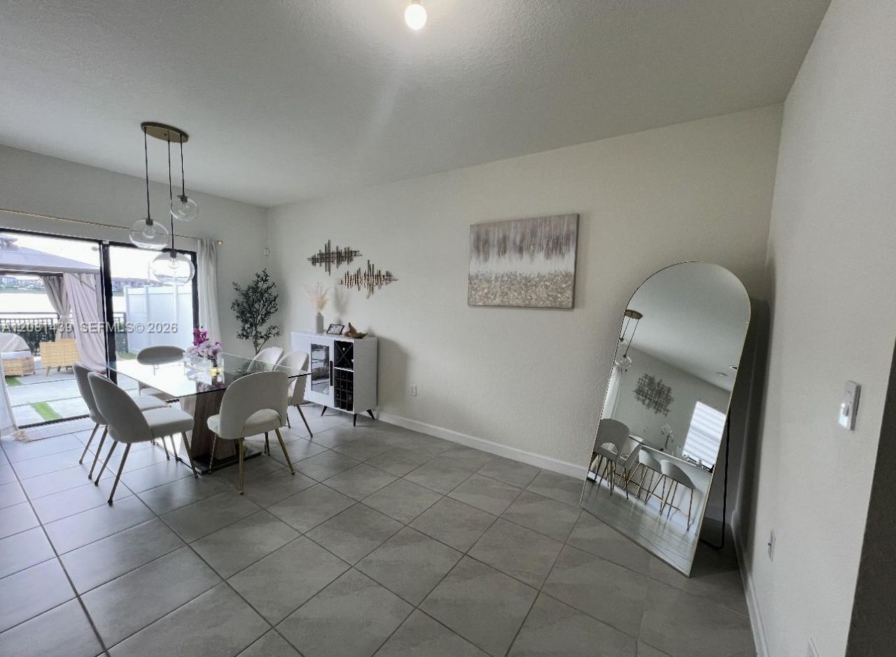 3328 W 114th Ter , Unit 3328, Hialeah, FL 33018 Photo