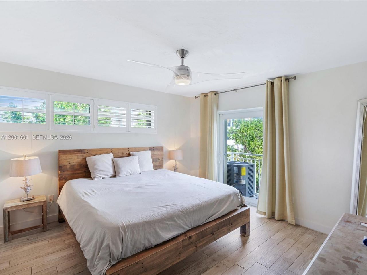 255 Sunrise Dr , Unit 307, Key Biscayne, FL 33149 Photo