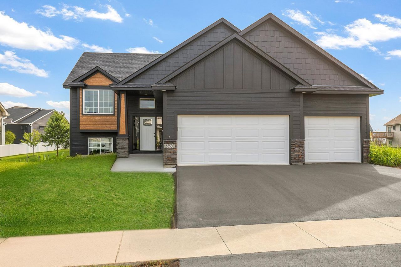 18560 Hexham Lane, Lakeville, MN 55044 Main Photo