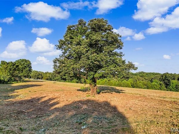 12621 Hyfield Road , De Soto, MO 63020