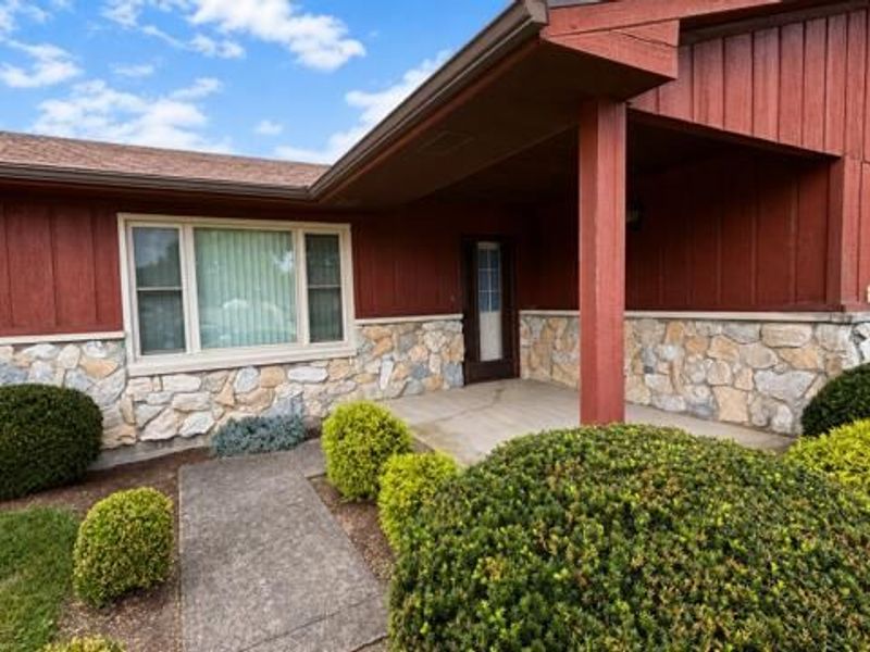 25 Newton Drive, Pleasant Hill, OH 45359 Photo 3