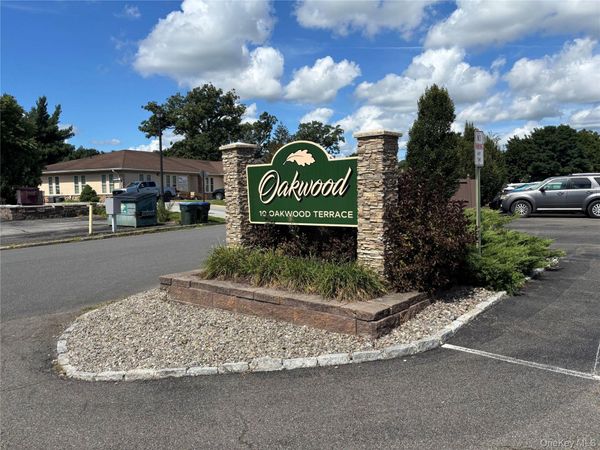 10 Oakwood Terrace , Unit 37, New Windsor, NY 12553