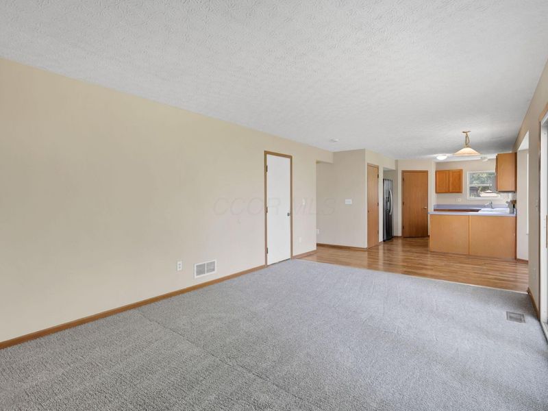 718 Tricolor Drive, Reynoldsburg, OH 43068 Photo 12
