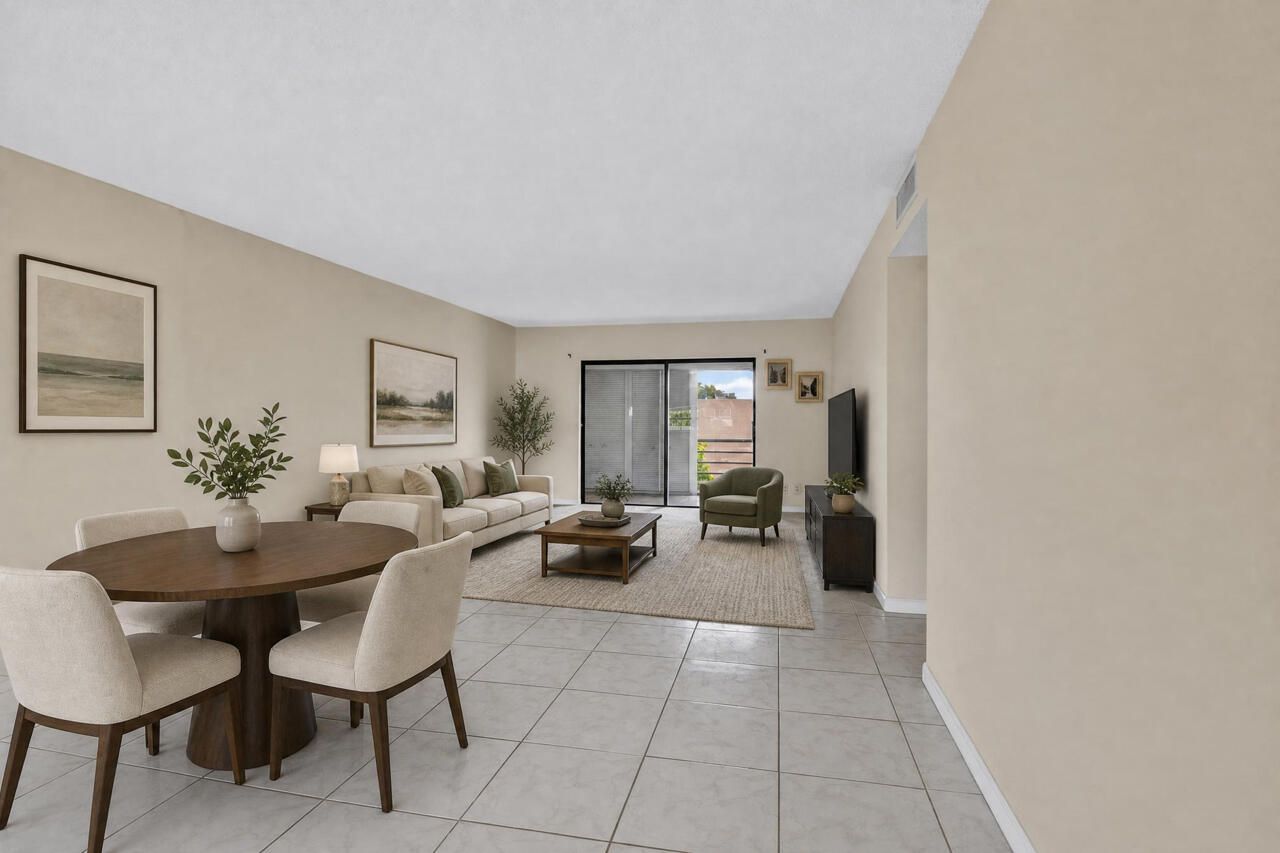 4140 NW 44th Avenue, Unit 411, Lauderdale Lakes, FL 33319 Photo