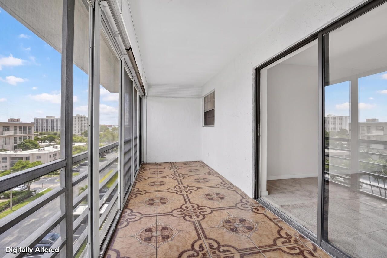 4140 NW 44th Avenue, Unit 411, Lauderdale Lakes, FL 33319 Photo