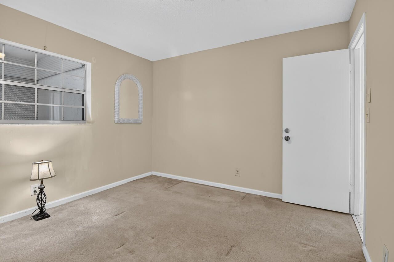 4140 NW 44th Avenue, Unit 411, Lauderdale Lakes, FL 33319 Photo