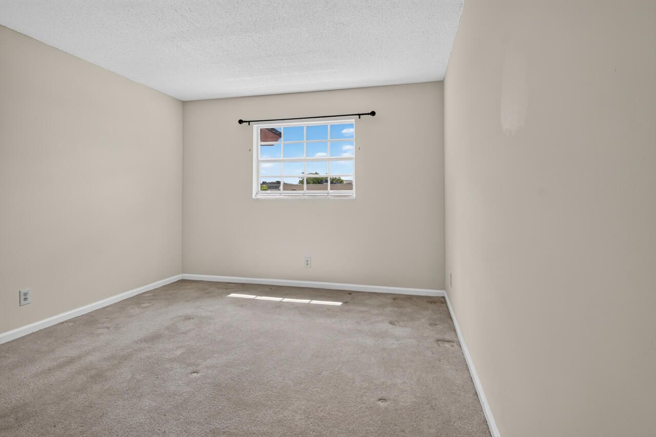 4140 NW 44th Avenue, Unit 411, Lauderdale Lakes, FL 33319 Photo