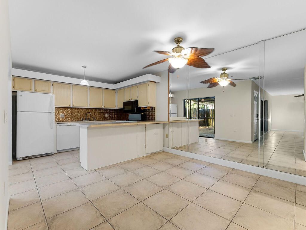 6431 SE Windsong Lane, Unit 117, Stuart, FL 34997 Photo