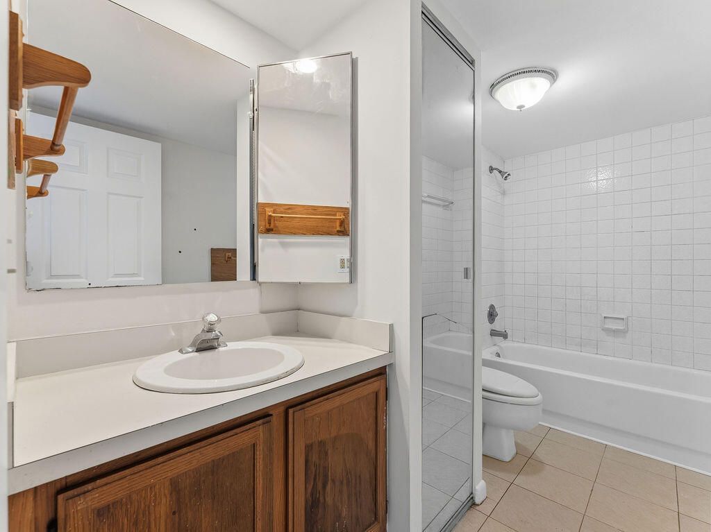 6431 SE Windsong Lane, Unit 117, Stuart, FL 34997 Photo