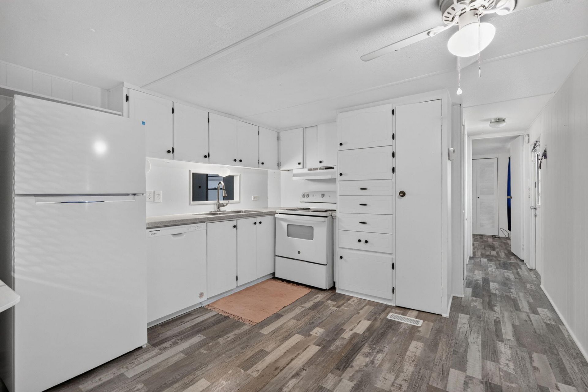 8381 SE Skylark Avenue, Hobe Sound, FL 33455 Photo