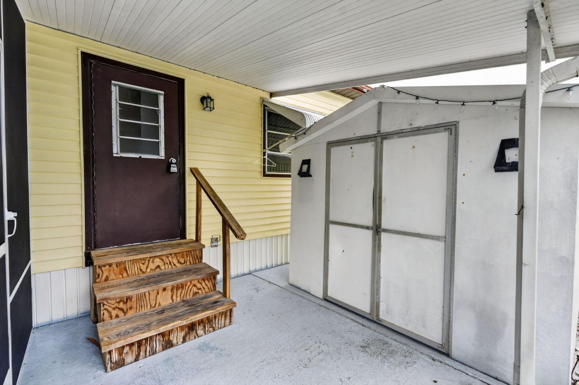 8381 SE Skylark Avenue, Hobe Sound, FL 33455 Photo