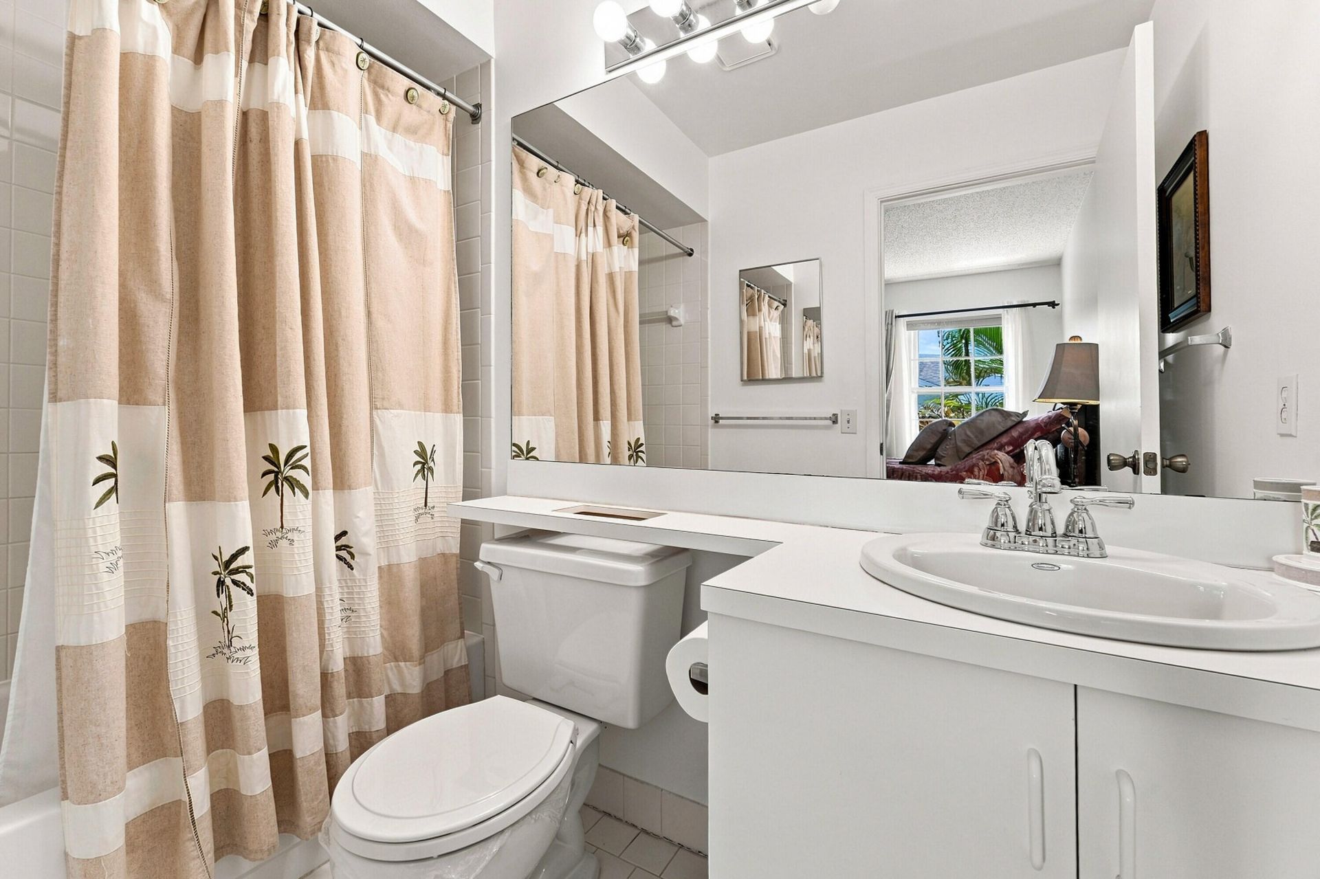 211 Waterside Drive, Hypoluxo, FL 33462 Photo