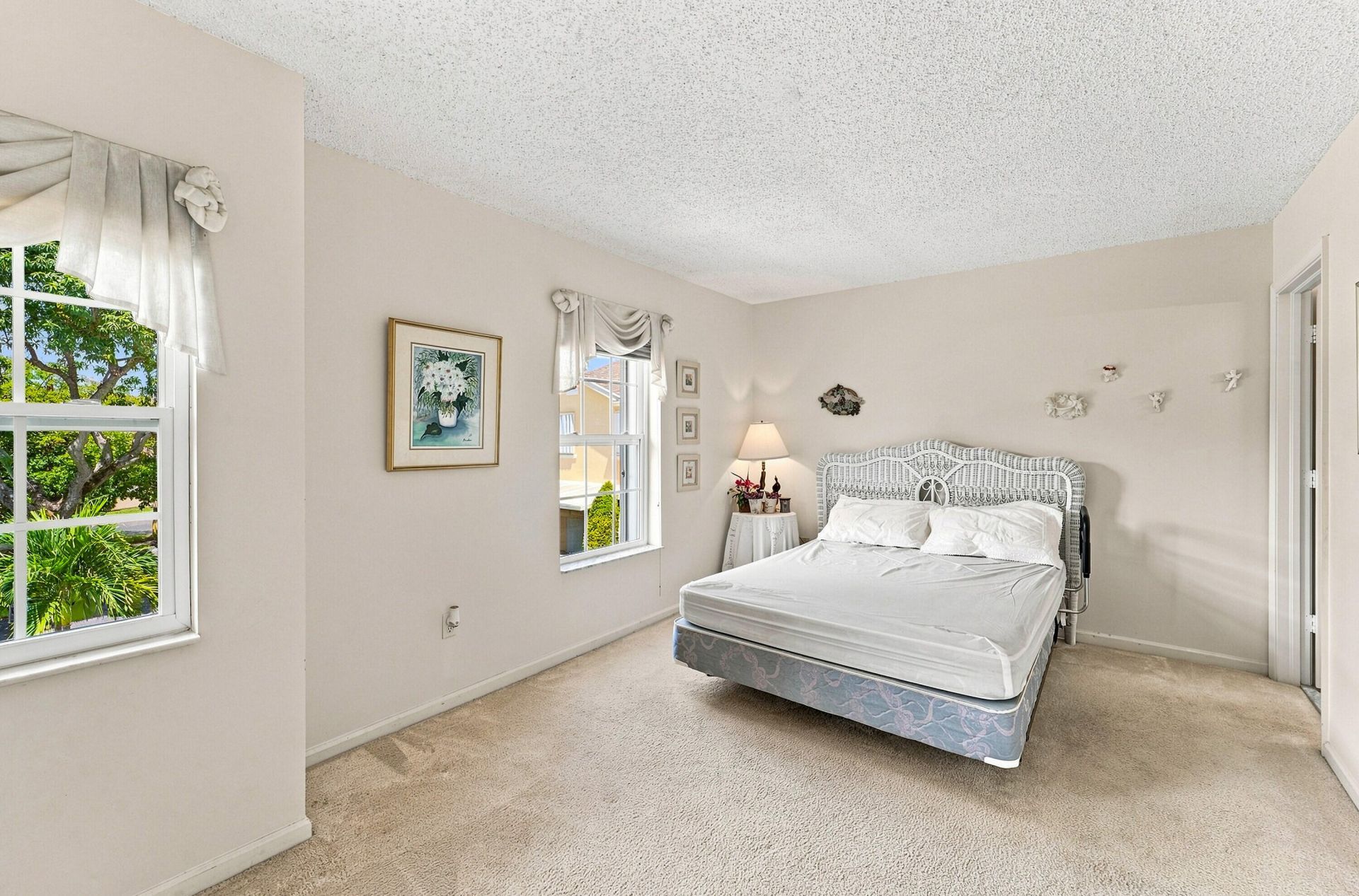 211 Waterside Drive, Hypoluxo, FL 33462 Photo