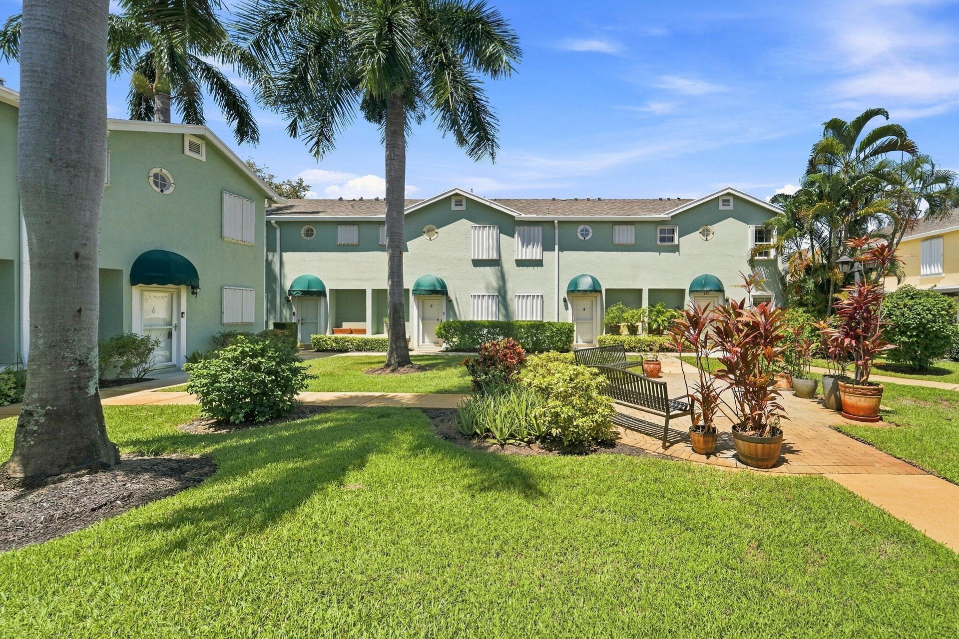 211 Waterside Drive, Hypoluxo, FL 33462 Photo