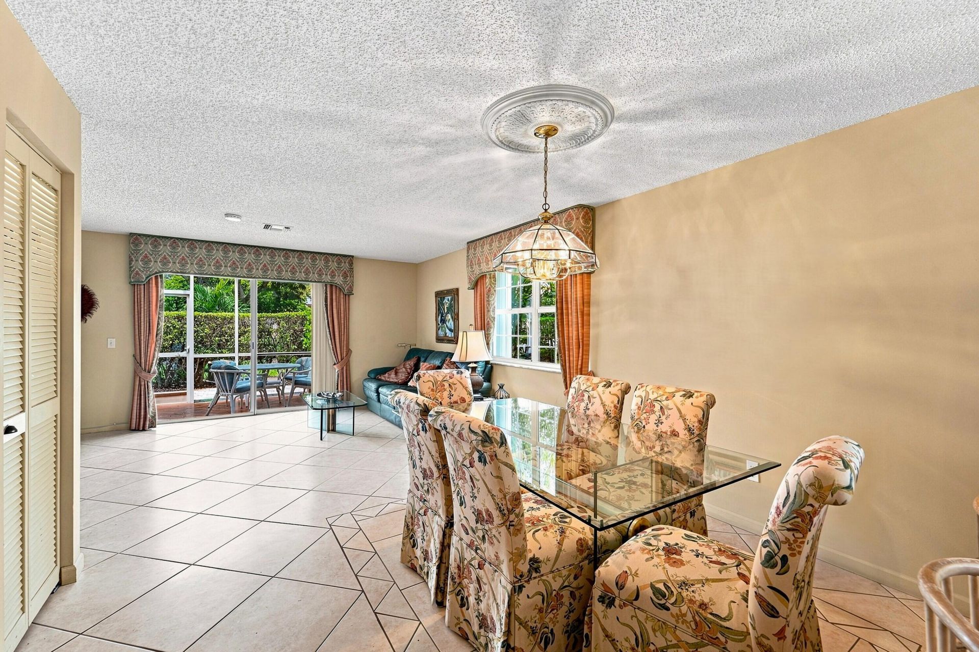 211 Waterside Drive, Hypoluxo, FL 33462 Photo