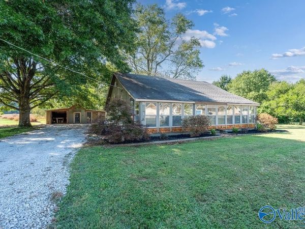 628 Walt Campbell Road, Hazel Green, AL 35750