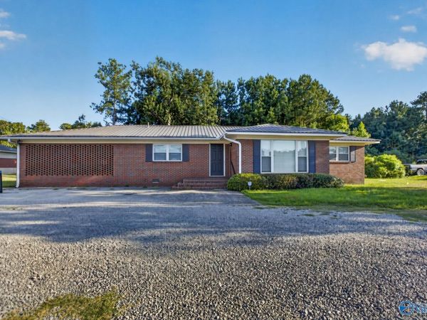 725 Gilbert Ferry Road SE, Attalla, AL 35954