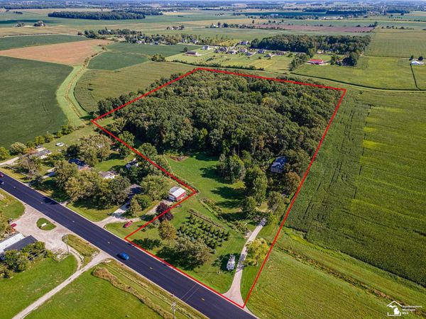 8945 S Custer Road, Monroe, MI 48161