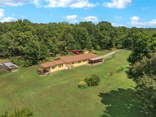 15455 N 7 Highway , Lead Hill, AR 72644